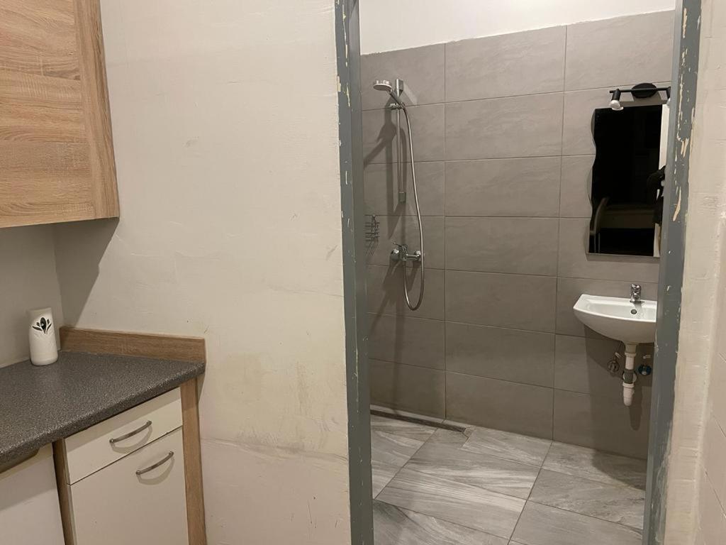 Easybook-In Hotel Виена Екстериор снимка